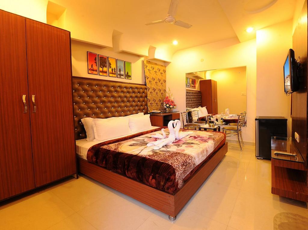 Hotel Pearl Inn & Suites Amritsar Quarto foto